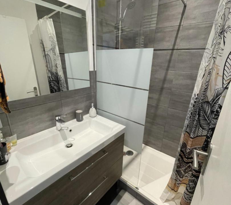 Photo of Bathroom in Saint-Jean-de-Vedas