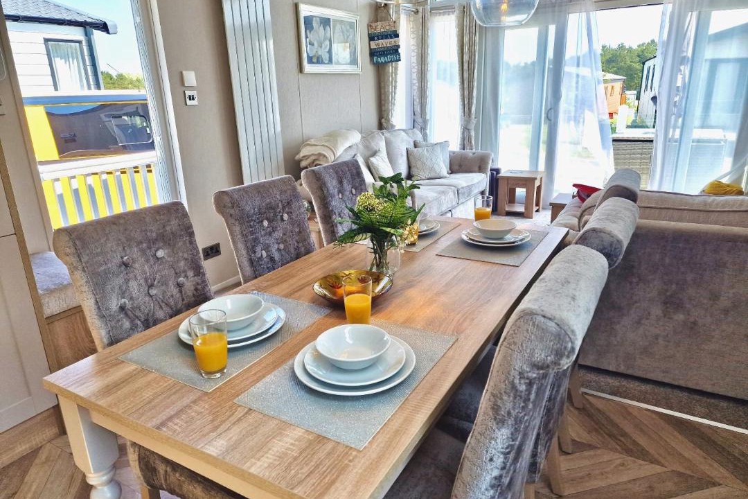 Photo of Others in Cayton Bay