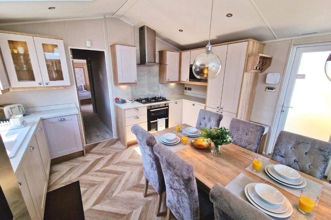 Photo of Kitchen in Cayton Bay