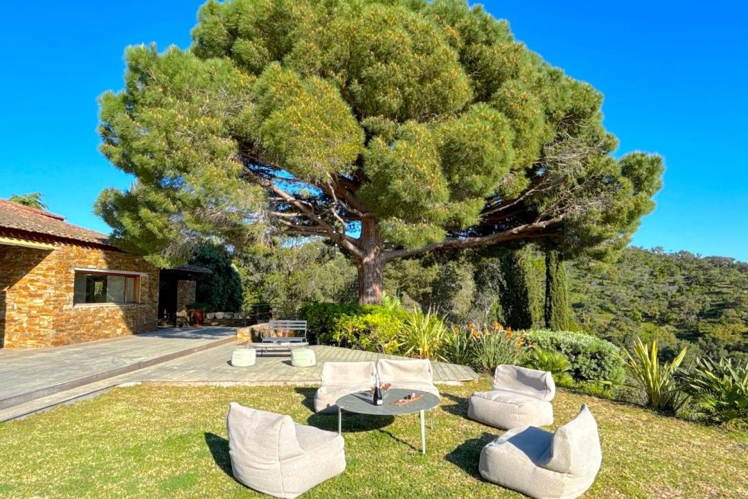 Photo of Others in Cabasson