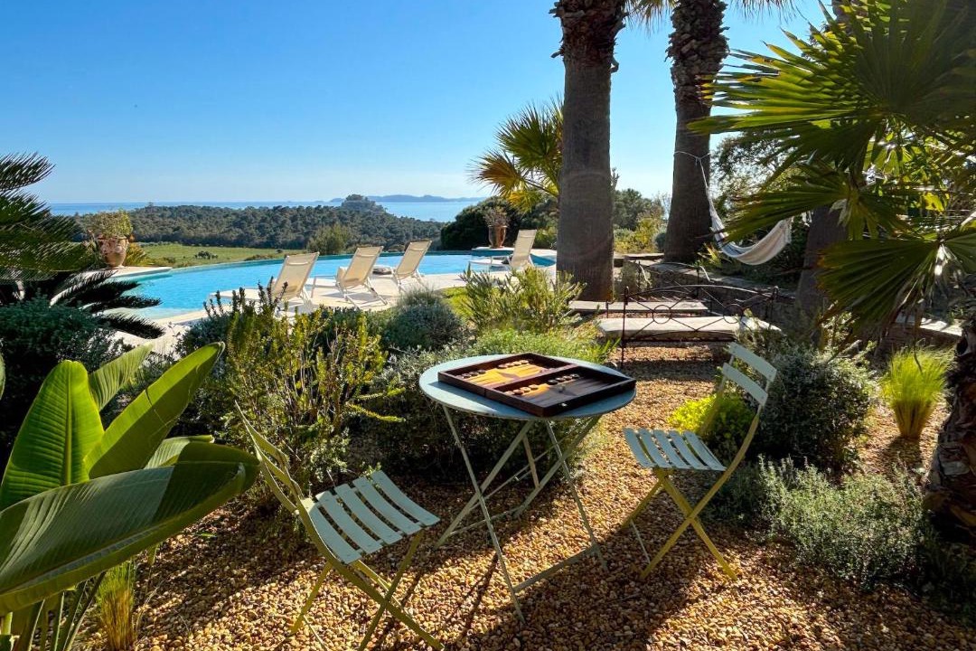 Photo of Others in Cabasson