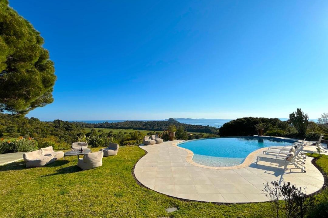 Photo of Others in Cabasson