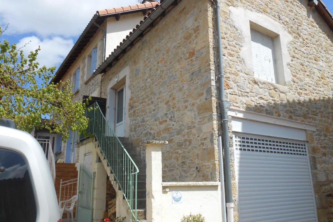 Photo of Buildings in La Cresse