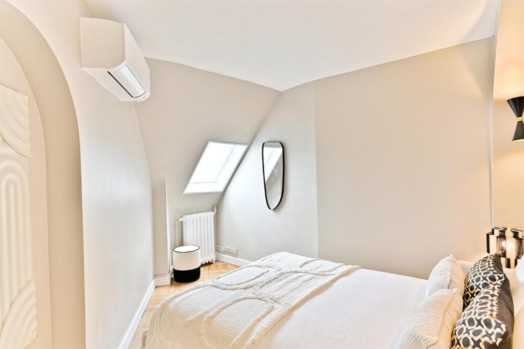 Photo of Bedroom in Porte-Dauphine