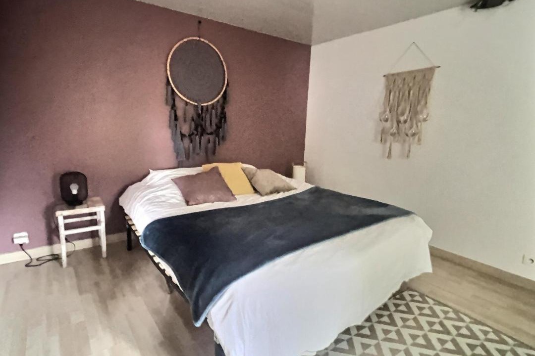 Photo of Bedroom in Chalons-en-Champagne