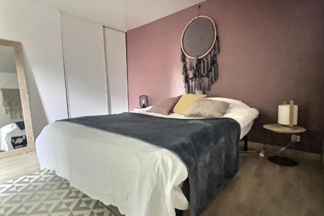 Photo of Bedroom in Chalons-en-Champagne