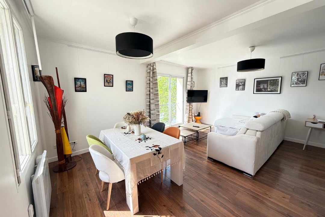 Photo of Others in Pomponne