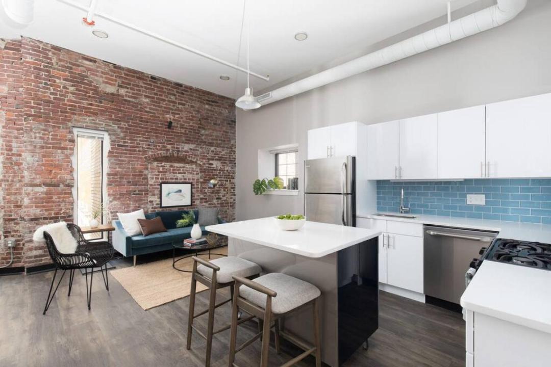 Photo of Others in Downtown Boston