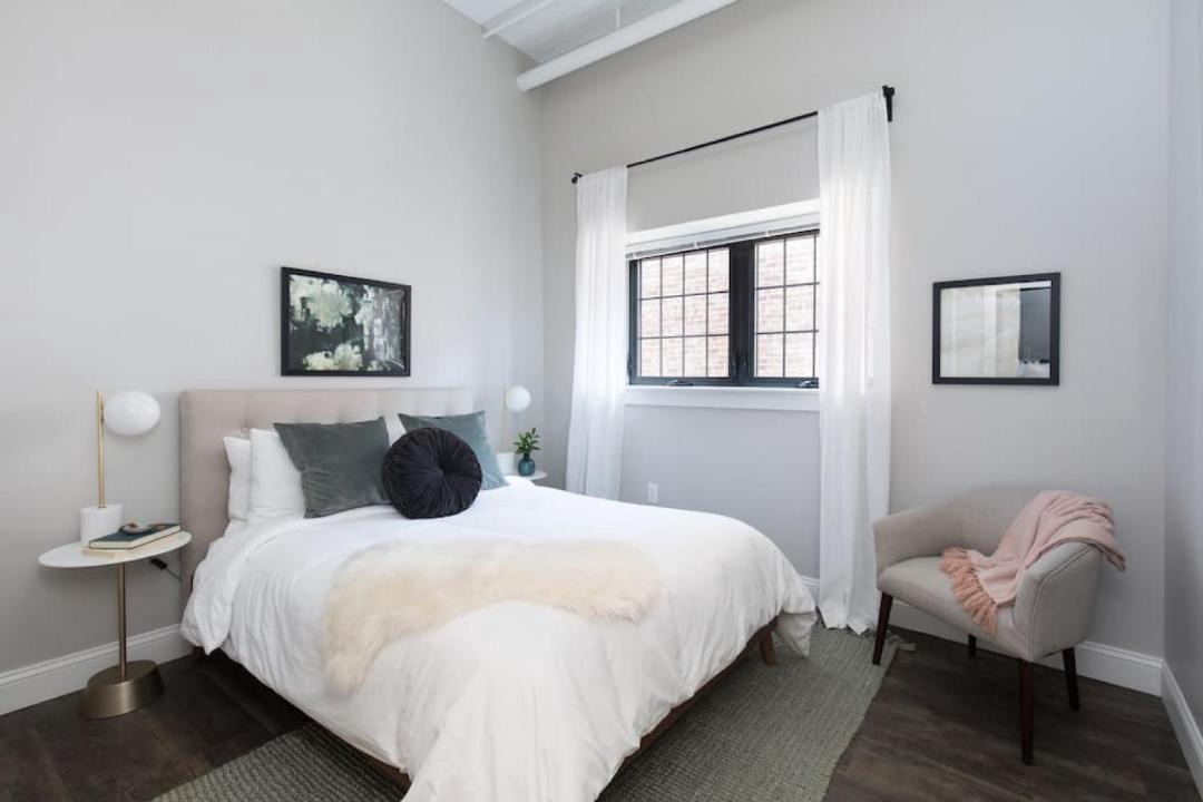 Photo of Bedroom in Downtown Boston