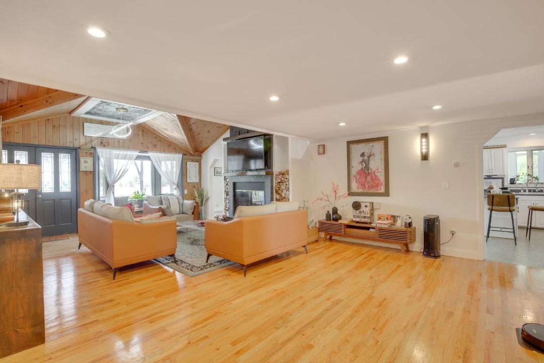 Photo of Others in Lake Carmel