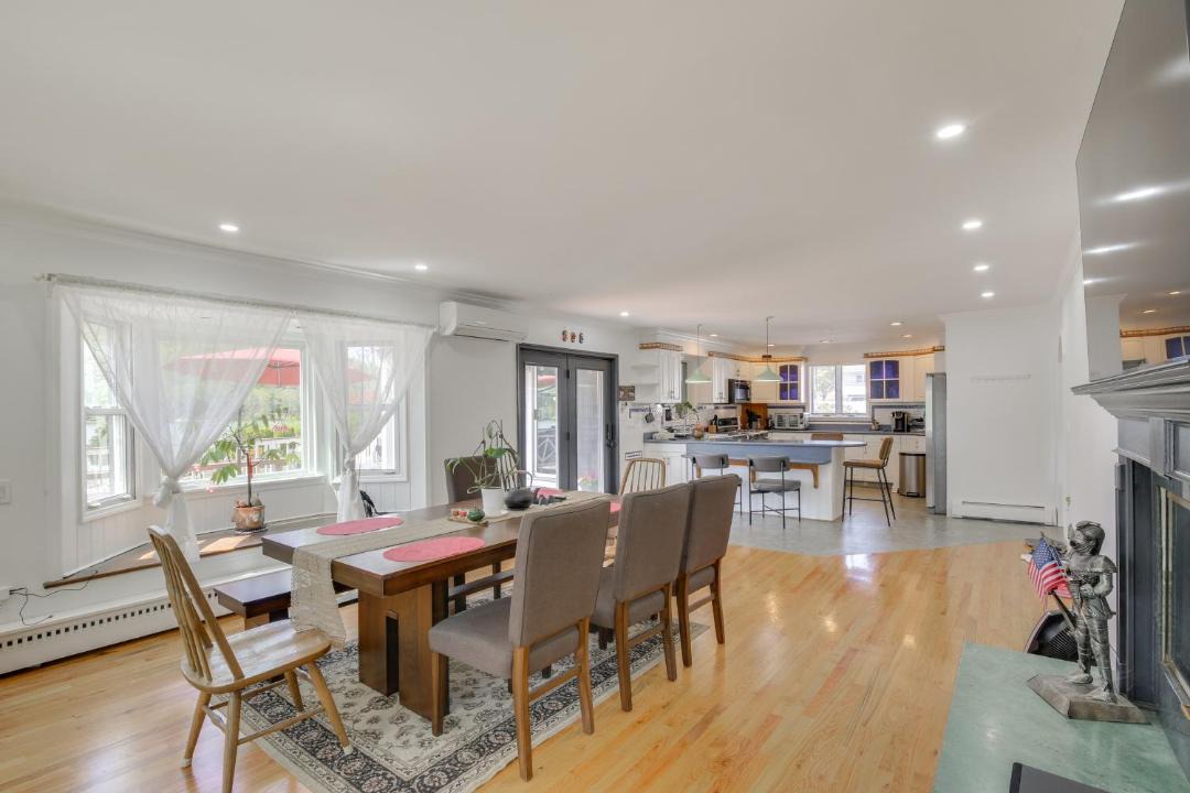 Photo of Others in Lake Carmel