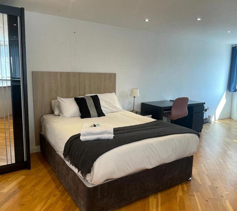 Photo of Bedroom in Peninsula