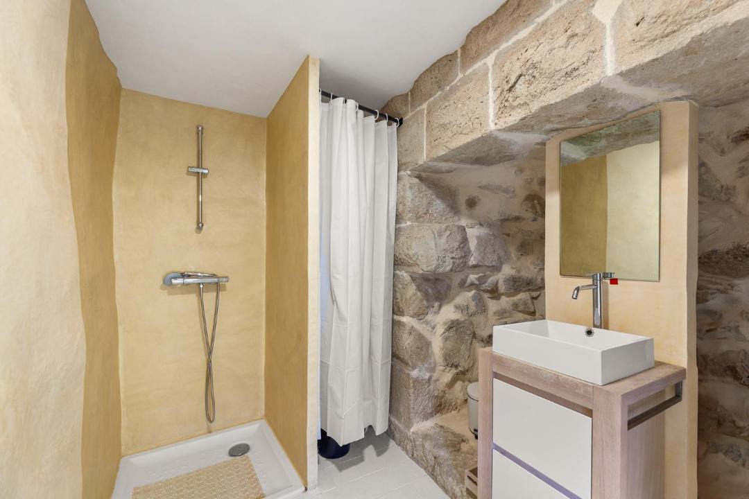 Photo of Bathroom in Montreal