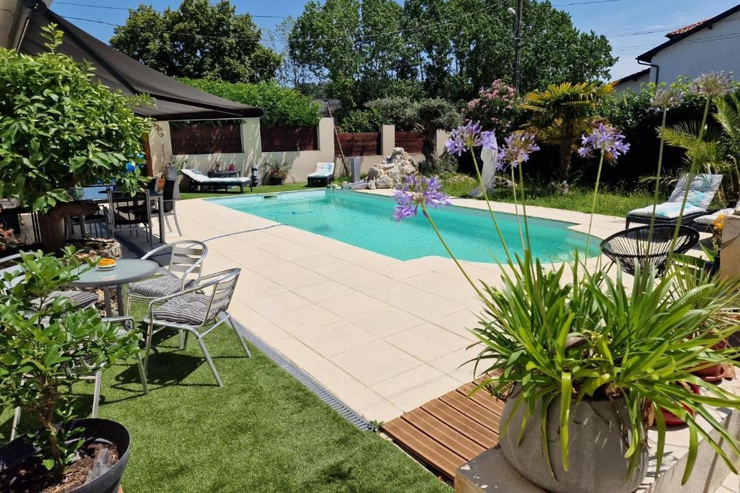 Photo of Others in Dax