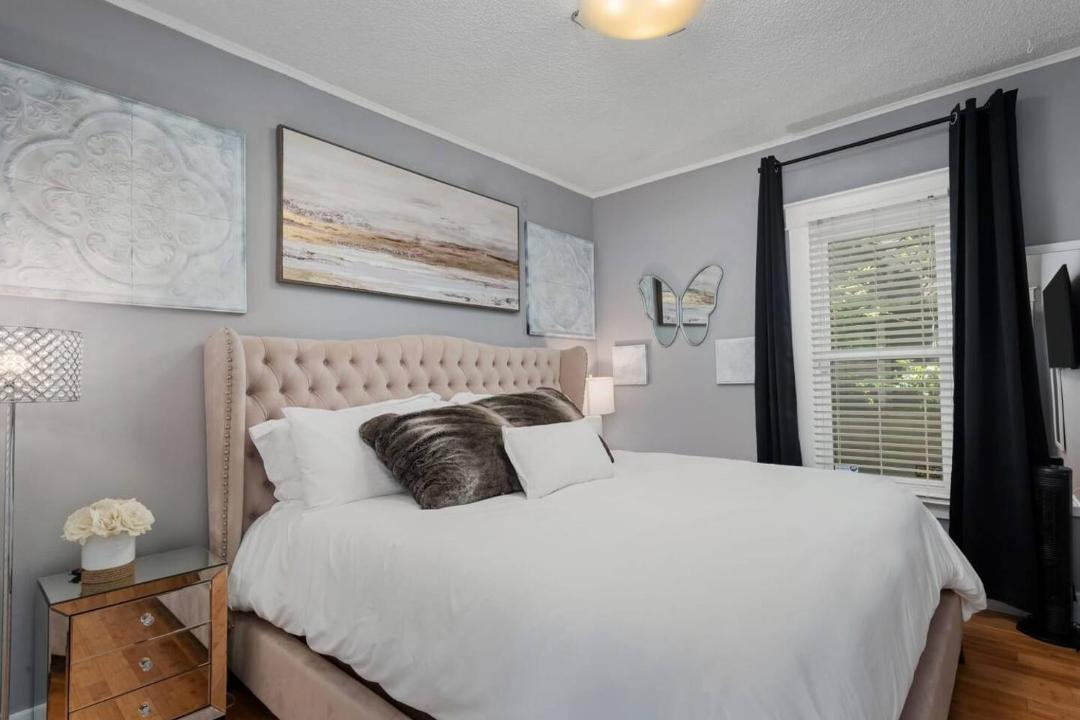 Photo of Bedroom in Shelby Hills