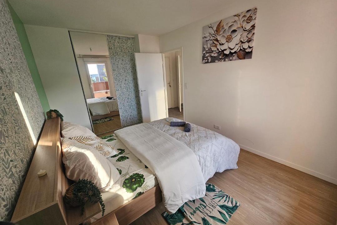 Photo of Bedroom in Jouy-le-Moutier
