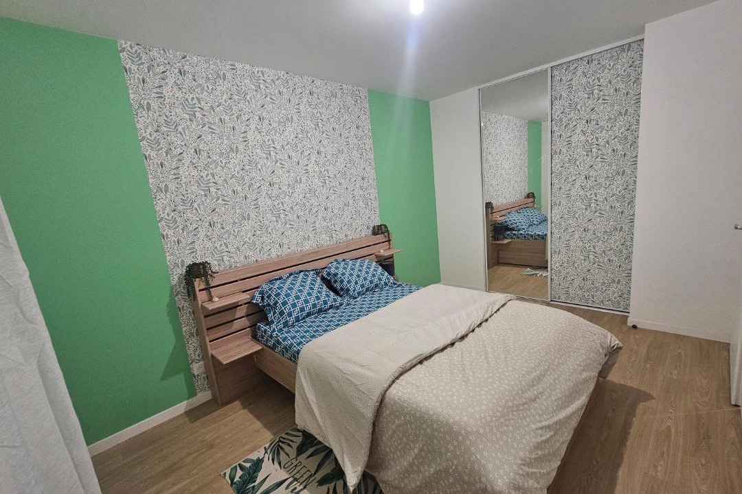 Photo of Bedroom in Jouy-le-Moutier