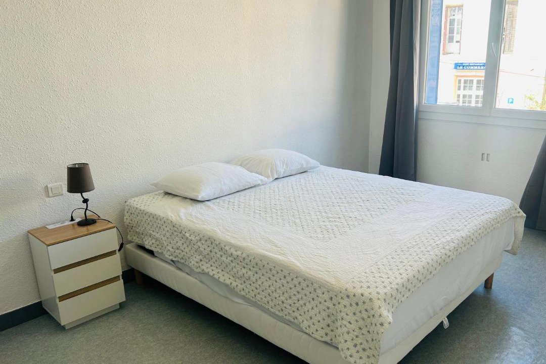 Photo of Bedroom in Nissan-lez-Enserune