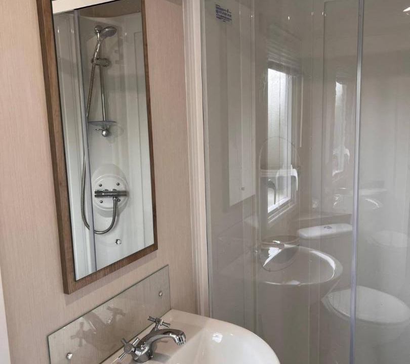 Photo of Bathroom in Amroth