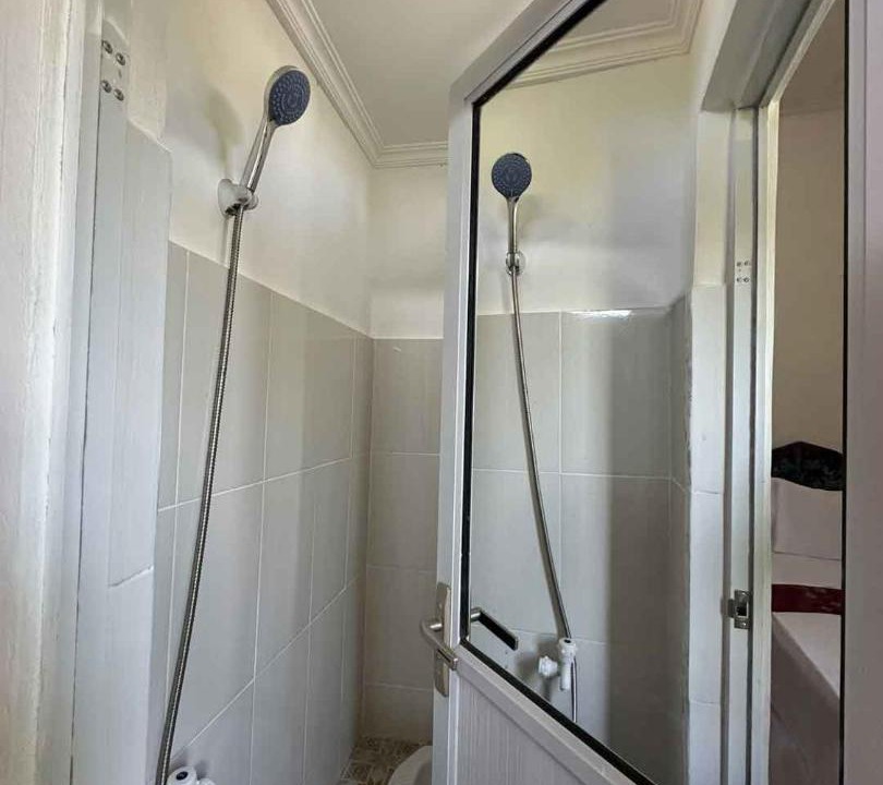 Photo of Bathroom in Pemaron