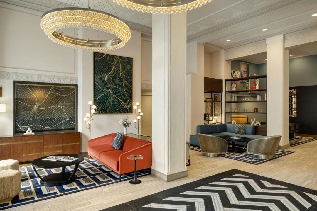 Photo of Livingroom in Theater District