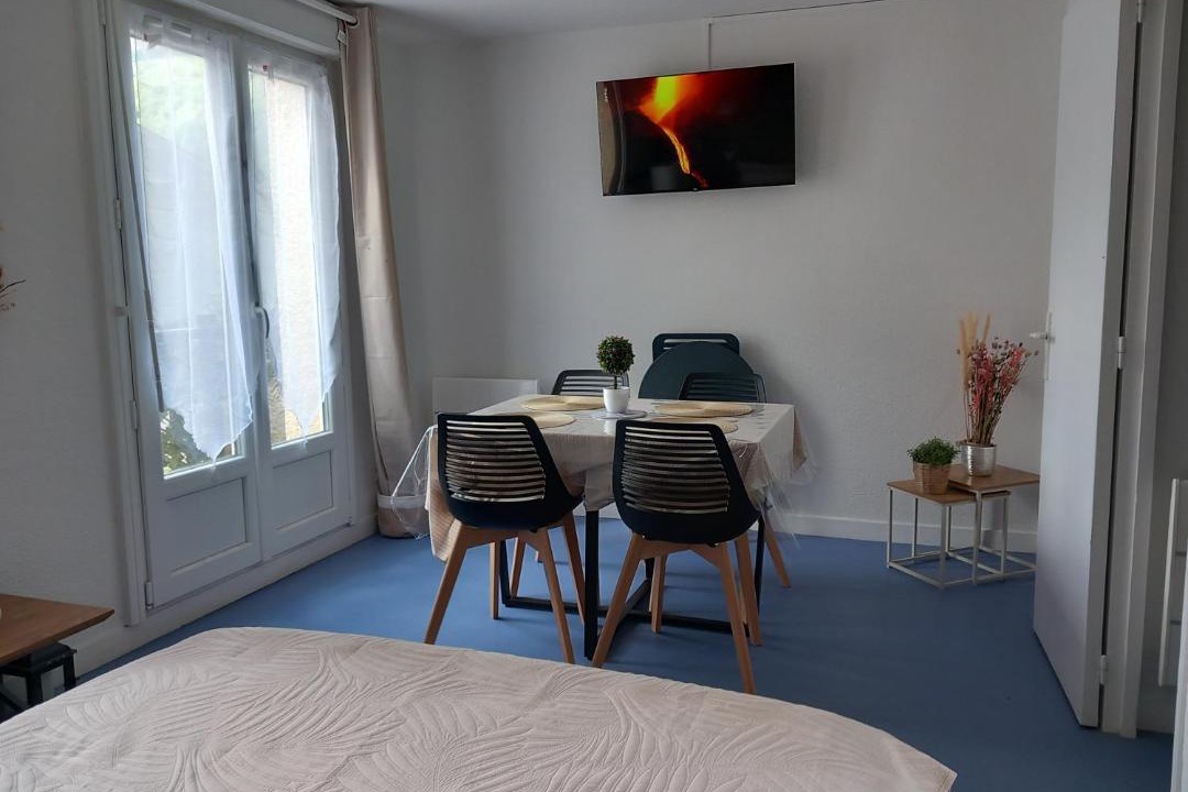 Photo of Others in Bielle