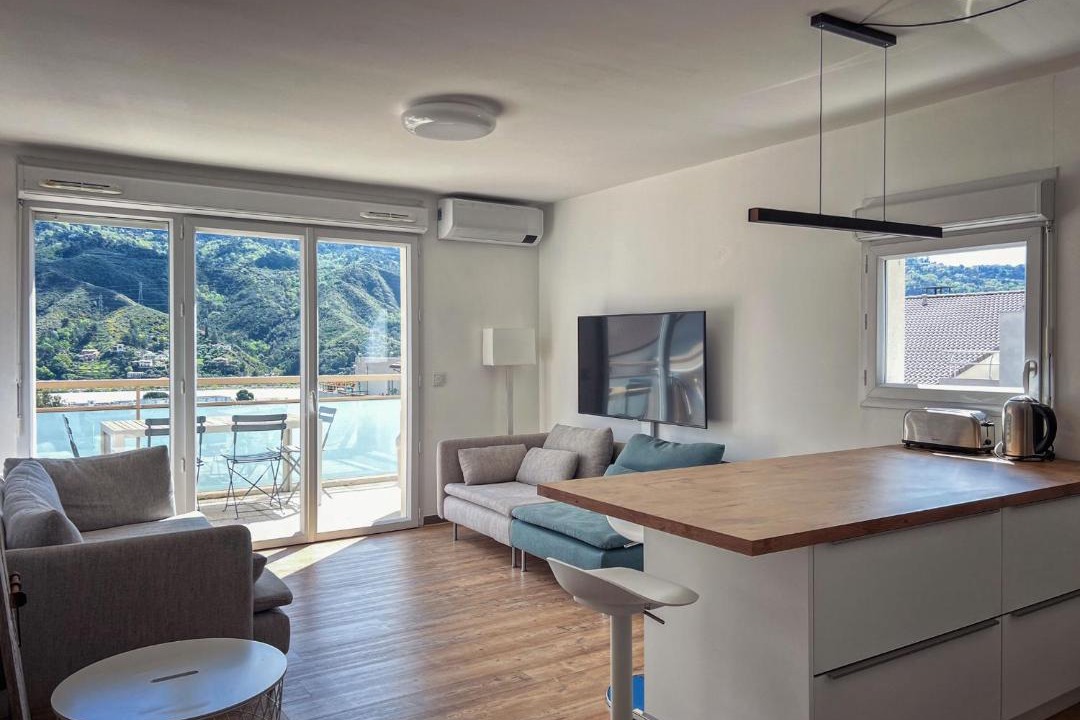 Photo of Others in Carros