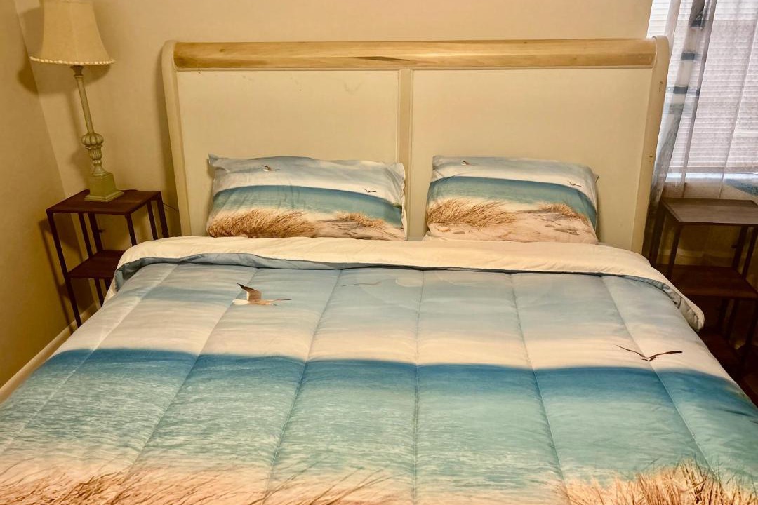 Photo of Bedroom in Long Beach