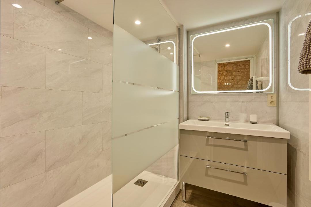 Photo of Bathroom in Thenac