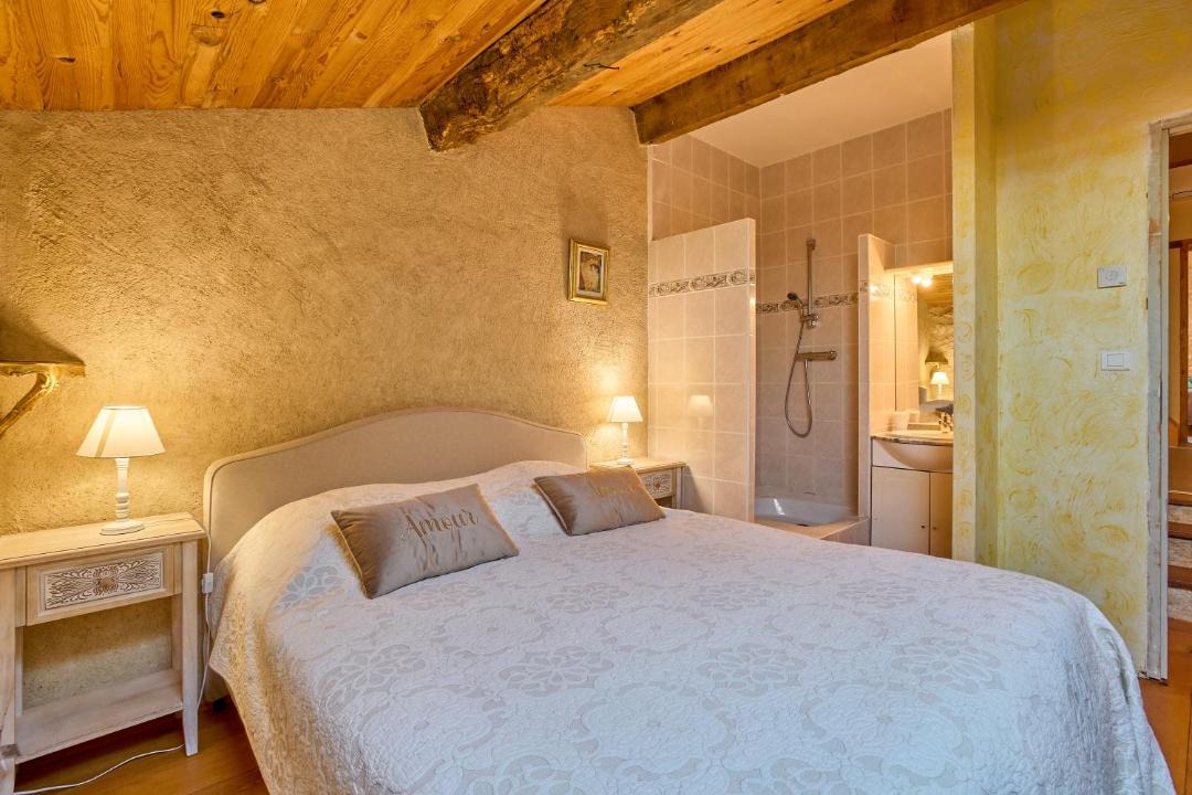 Photo of Bedroom in Thenac