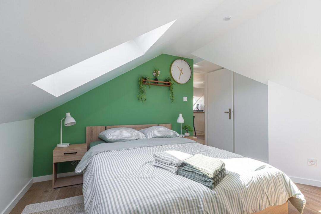 Photo of Bedroom in Cote Ouest Ormeaux