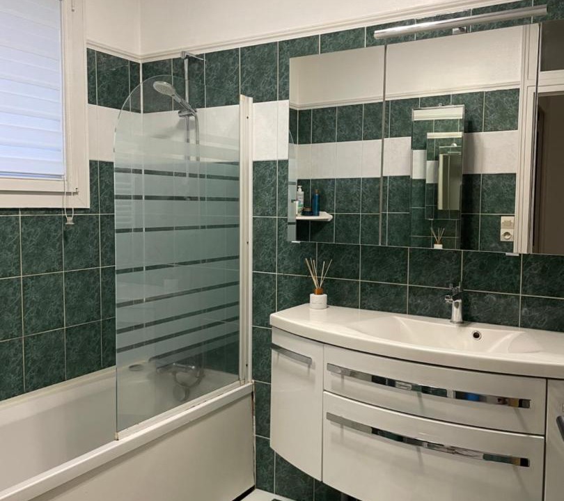 Photo of Others in Guecelard