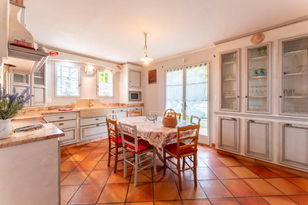 Photo of Kitchen in Saint-Etienne-du-Gres