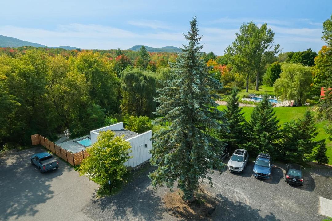 Photo of Others in Bromont