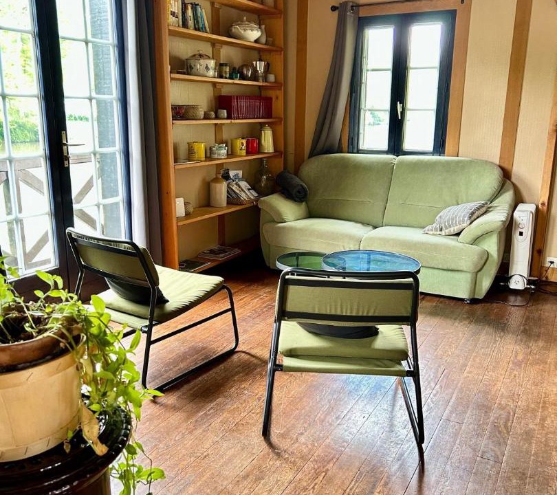 Photo of Livingroom in Olivet