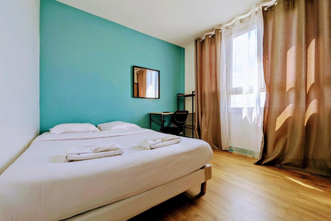 Photo of Bedroom in Mantes-la-Jolie