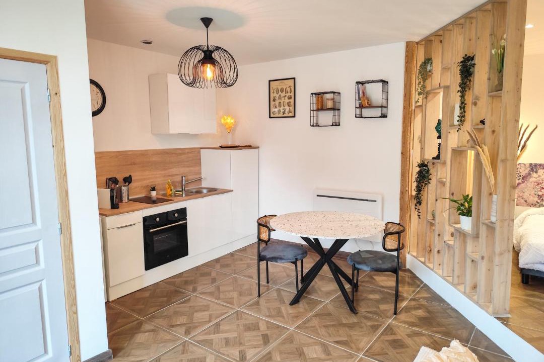 Photo of Others in Susville