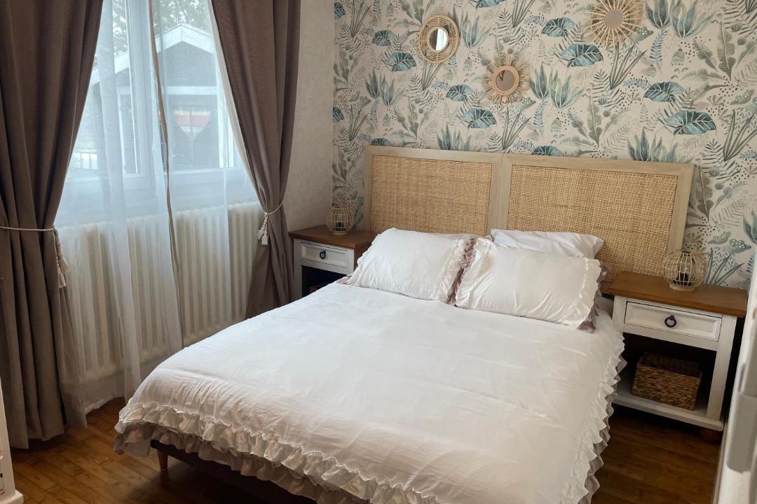 Photo of Bedroom in Issoudun