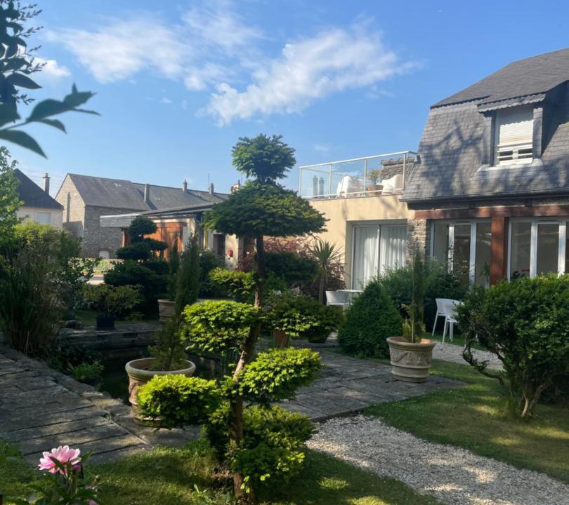 Photo of Others in Pontorson