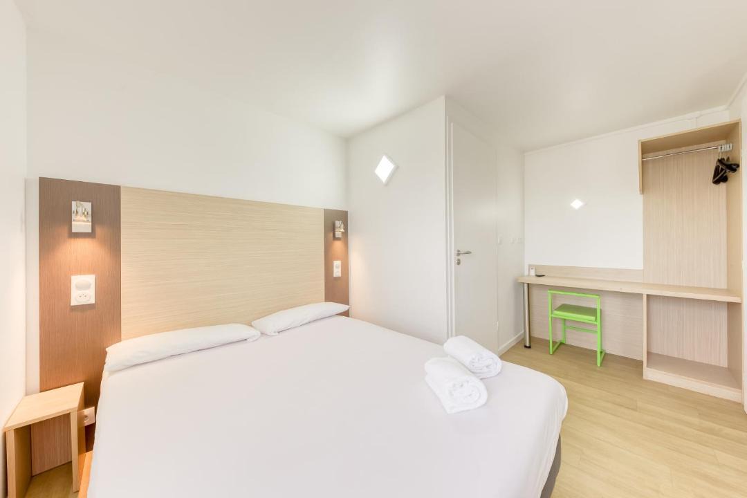 Photo of Bedroom in Claye-Souilly