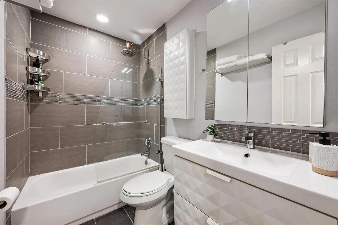 Photo of Bathroom in North Loop