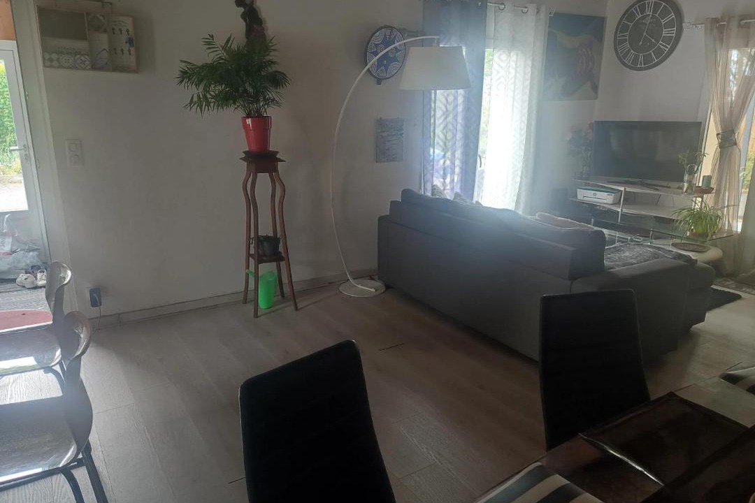 Photo of Livingroom in Comps-la-Grand-Ville