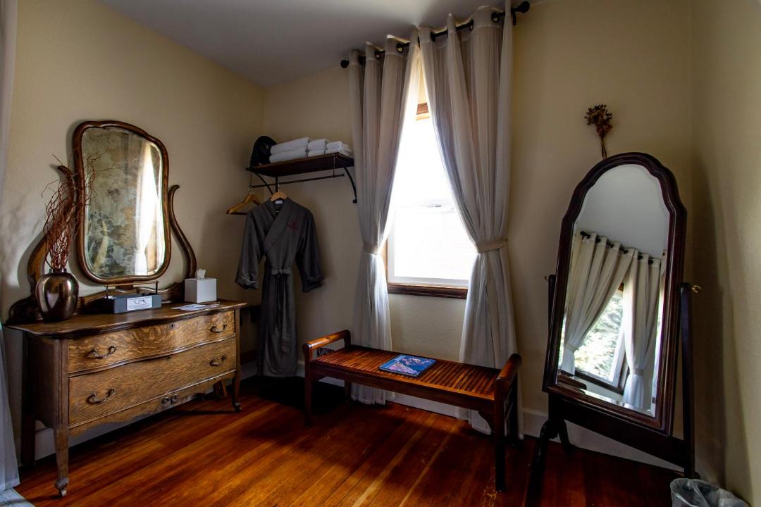 Photo of Bedroom in Packwood