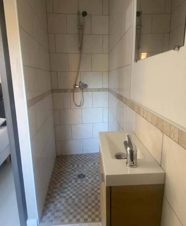 Photo of Bathroom in Maretz