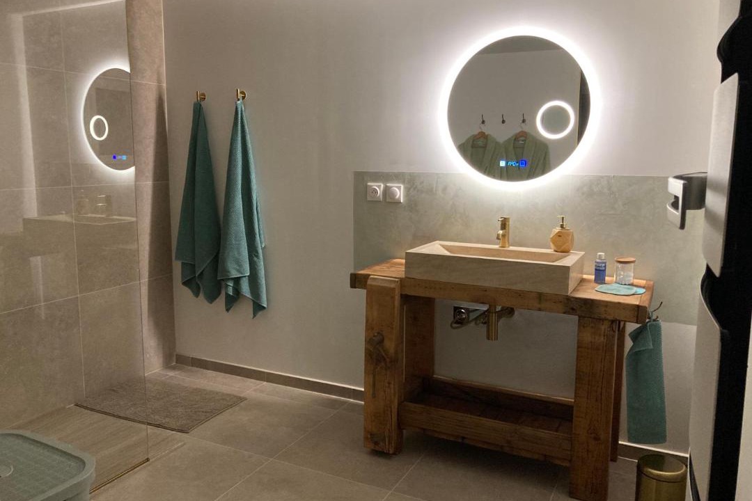 Photo of Bathroom in Rux