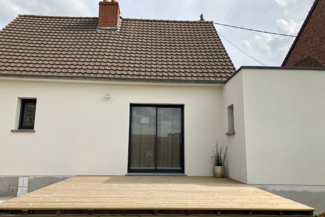 Photo of Others in Rux