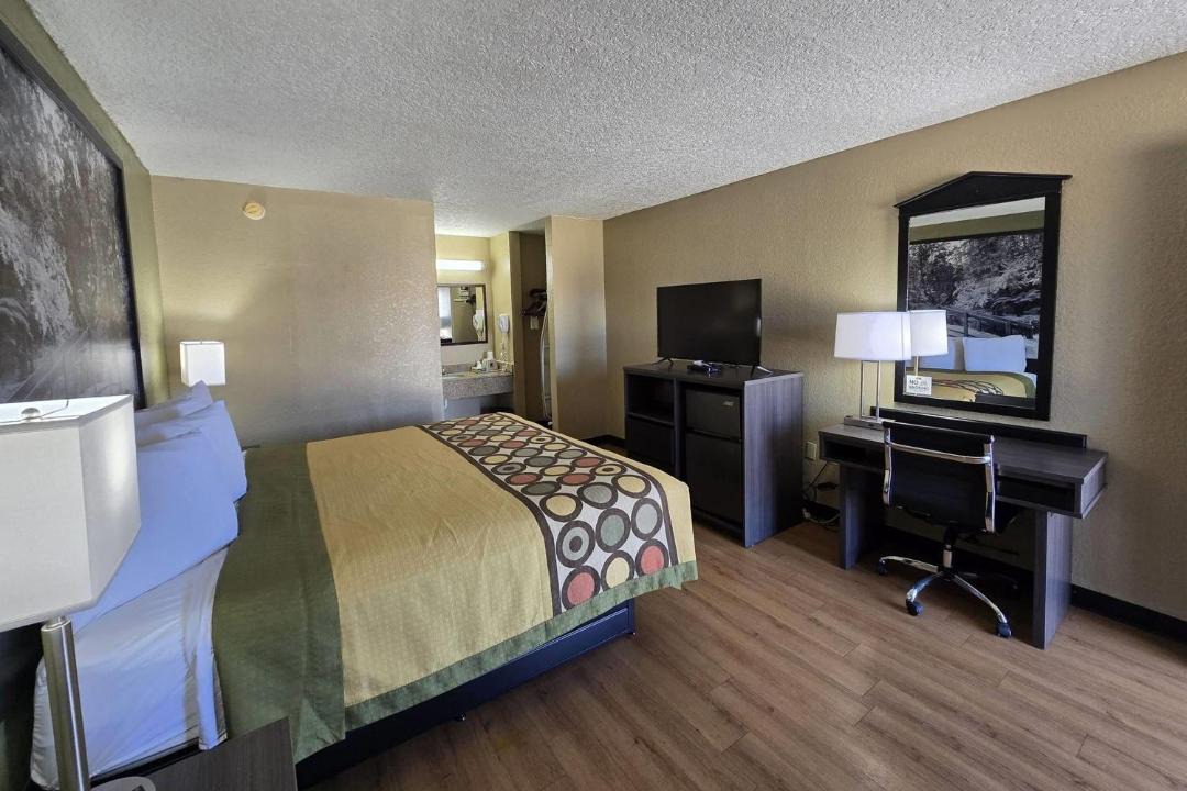 Photo of Bedroom in Caddo Valley