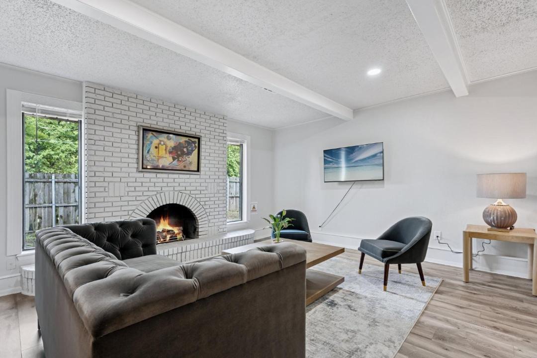 Photo of Livingroom in Central Oklahoma City