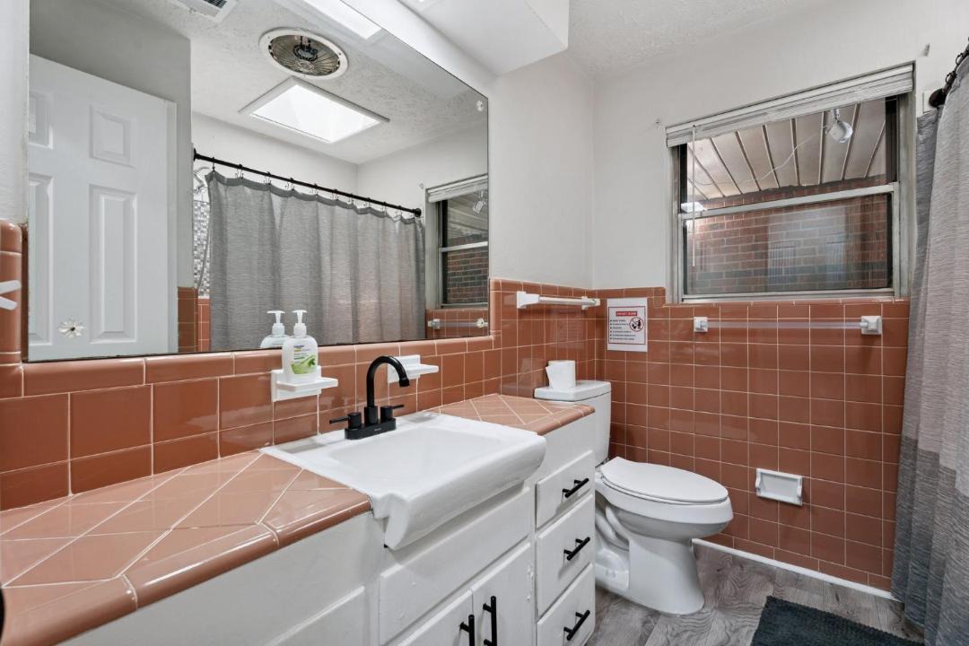 Photo of Bathroom in Central Oklahoma City