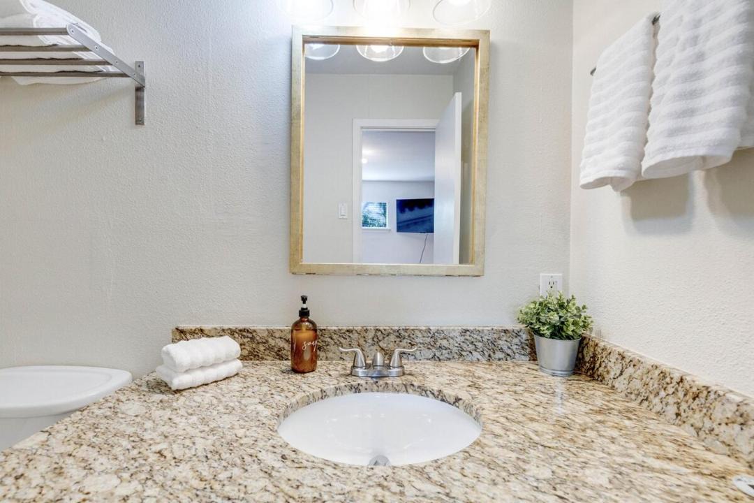 Photo of Bathroom in Greater South River City